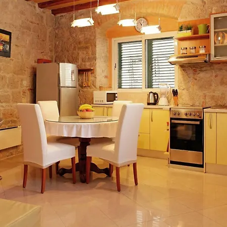 Apartment All You Need Old Town Studio