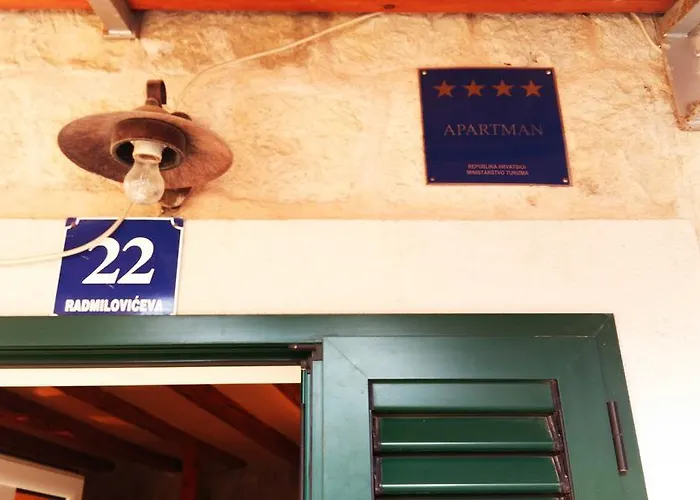 Need Old Town Appartement *