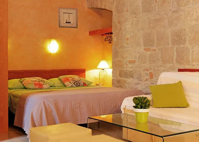 Need Old Town Appartement Split